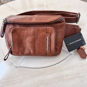 New Spikes&Sparrow Leather Belt Bag Fanny Pack Adjustable Front Zip Wallet Brown
